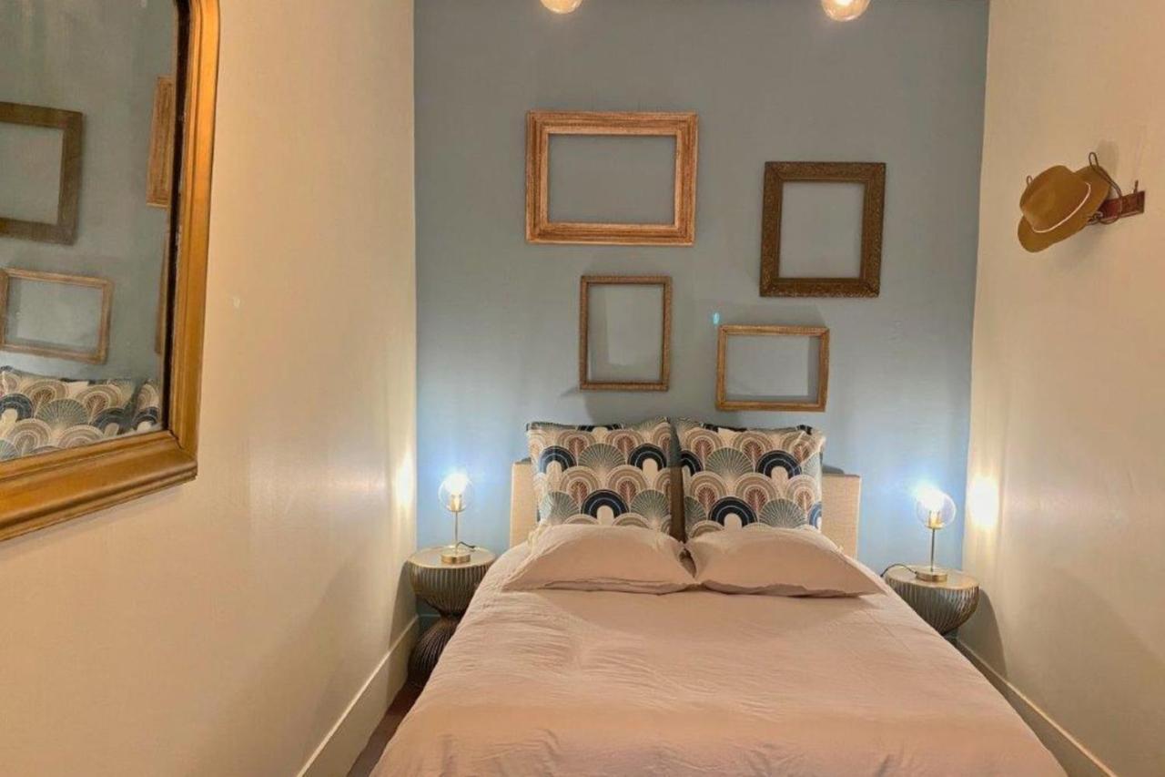 Les Fresques De Leon Apartment Tournus Exterior photo