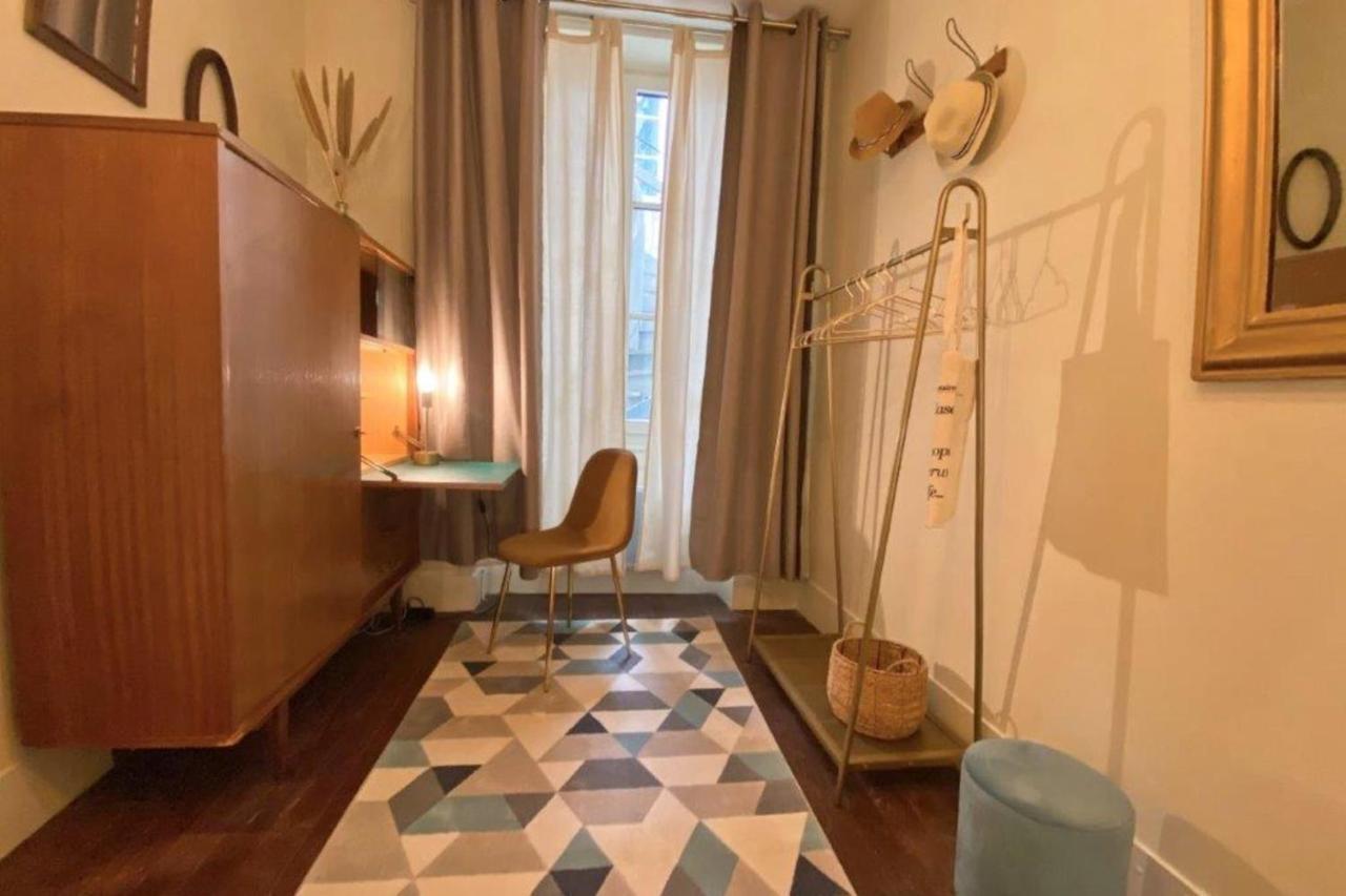 Les Fresques De Leon Apartment Tournus Exterior photo