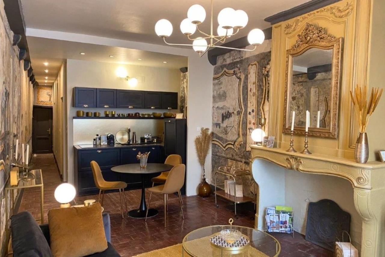 Les Fresques De Leon Apartment Tournus Exterior photo